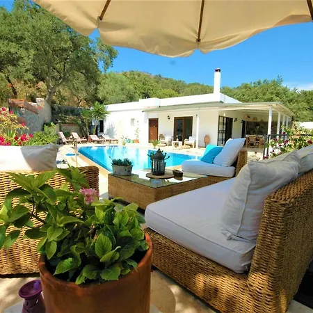 Bodrum Private & Hidden Pool Villa *