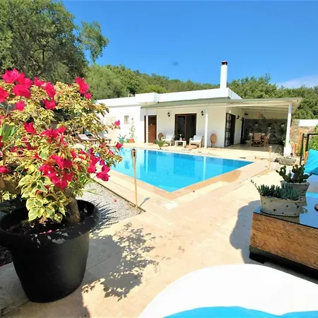 Bodrum Private & Hidden Pool Villa